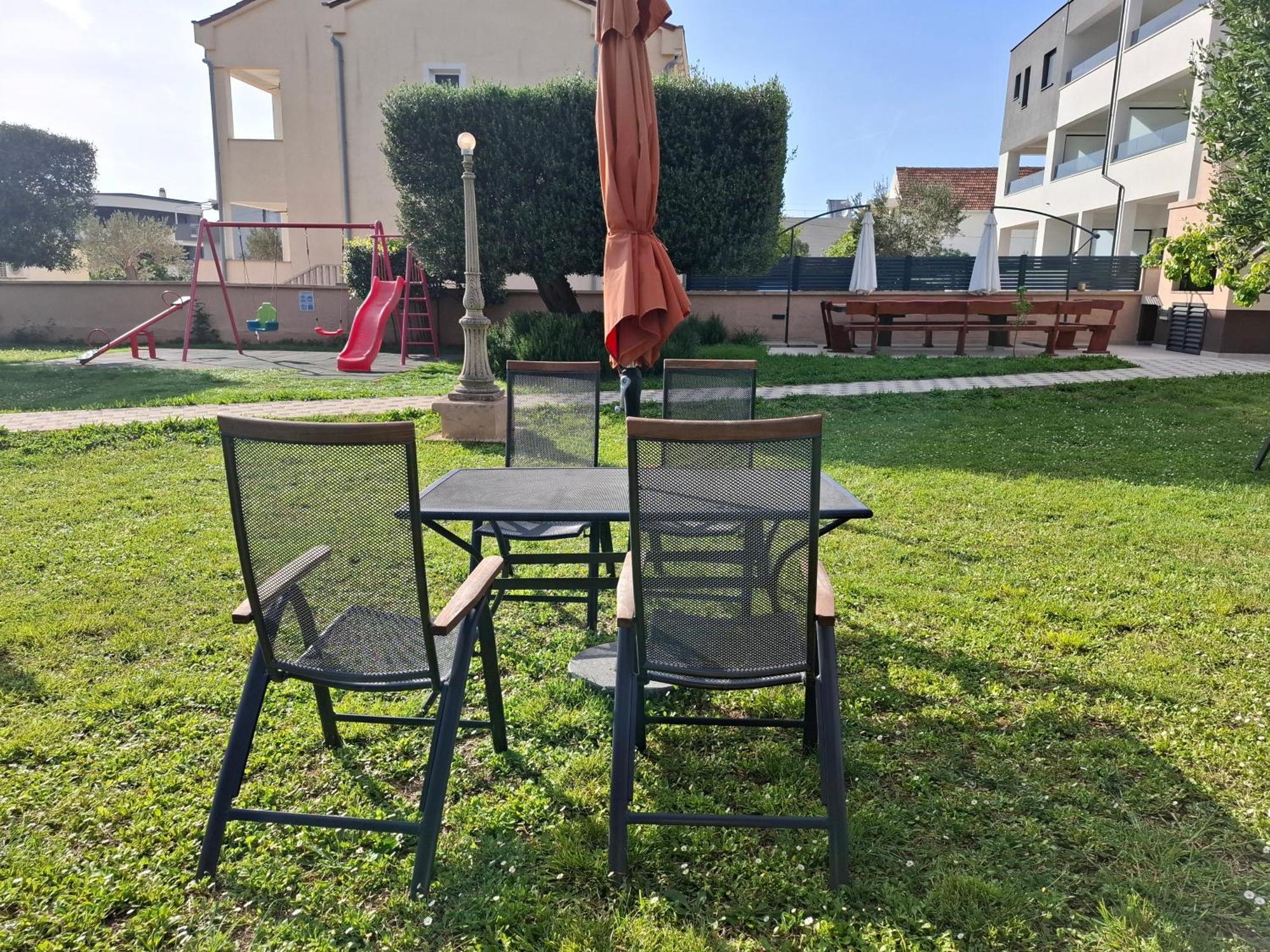 Apartments Becky On A Sandy Beach Without Crowd Sukošan Εξωτερικό φωτογραφία